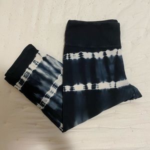 Navy blue and white tye-dye capris